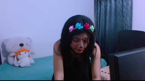      0600AM-1100AM - online show from 11/01/25, 03:19