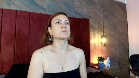 Snapshot of hinata_moonn chatting on 07/21/26, 12:40 hinata_moonn online show from 07/21/26, 12:40