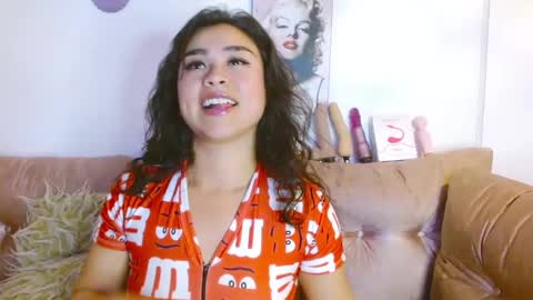 hinata lee online show from 01/05/25, 04:14