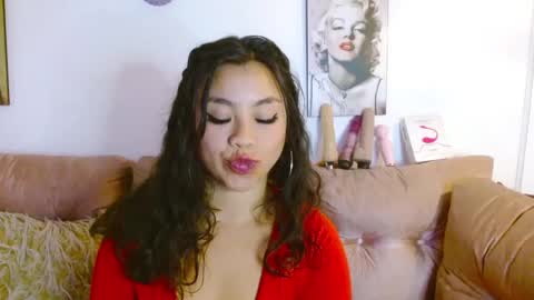 hinata lee online show from 02/05/25, 07:29