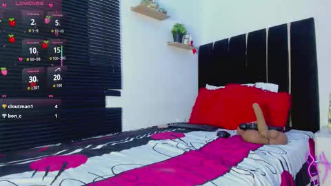 hinatta smiler online show from 11/26/25, 06:47