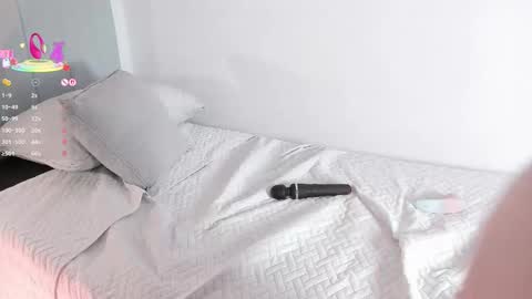 Hinazuru online show from 11/12/25, 07:13