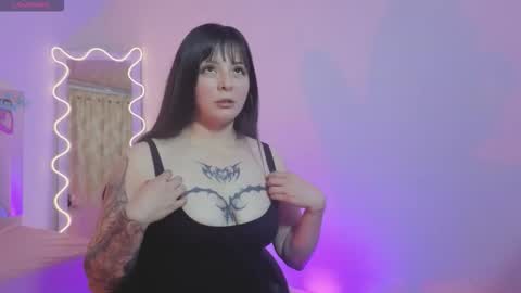 HINNA online show from 11/11/25, 03:28