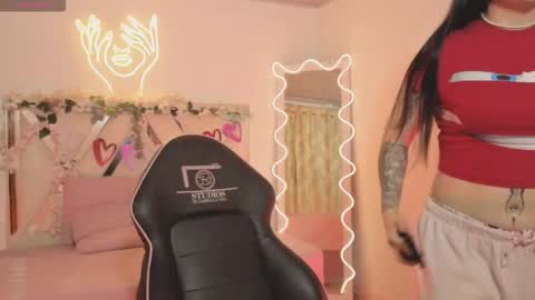 HINNA online show from 12/02/25, 03:01