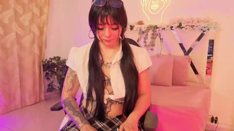 HINNA online show from 03/12/26, 04:18