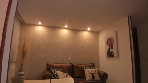 Hinnata online show from 02/06/25, 12:22