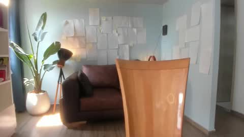 Hinnata online show from 11/29/25, 06:11