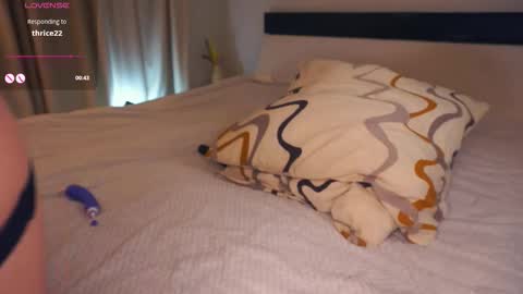 Leya Day Mary Night   PvT Open online show from 09/30/25, 08:03