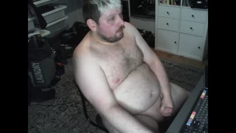 Snapshot of hipguy91 chatting on 01/25/25, 10:51 hipguy91 online show from 01/25/25, 10:51