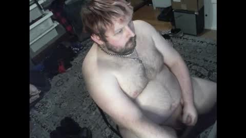 Snapshot of hipguy91 chatting on 11/30/25, 07:56 hipguy91 online show from 11/30/25, 07:56