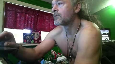 hippiedad333 online show from 02/21/26, 02:40