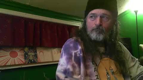 hippiedad333 online show from 03/28/26, 01:38