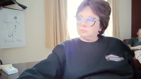 Bella online show from 03/05/25, 04:02