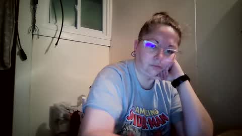 Bella online show from 10/08/25, 12:03