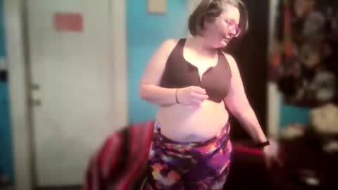 Bella online show from 02/07/26, 03:43