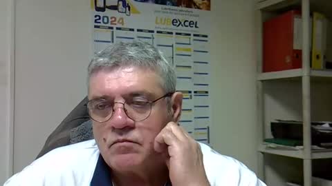 hippo online show from 12/15/24, 07:24