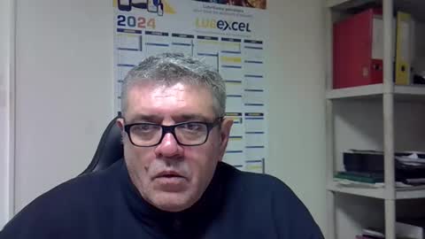 hippo online show from 12/18/24, 06:32