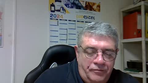 hippo online show from 01/02/25, 07:23