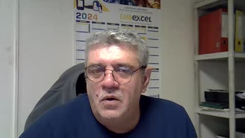 hippo online show from 01/04/25, 08:17