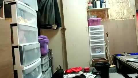 Krush Vibrations online show from 12/11/24, 04:49