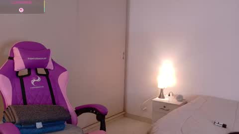 H A N N A H online show from 11/15/25, 09:54