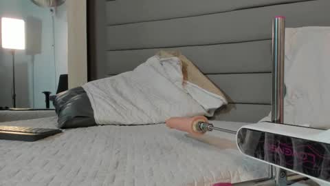 Hisoka online show from 09/09/25, 11:26