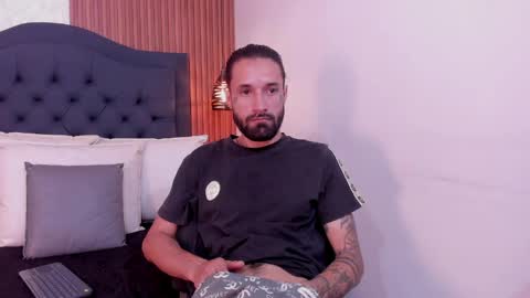 Hisoka online show from 04/10/26, 08:35