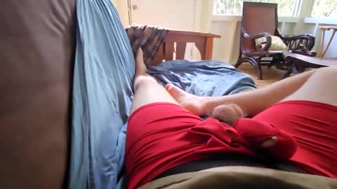 Snapshot of hiwhiteguy chatting on 01/14/25, 12:33 hiwhiteguy online show from 01/14/25, 12:33