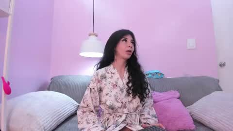 Snapshot of hiyakasudere chatting on 04/28/26, 02:27 hiyakasudere online show from 04/28/26, 02:27