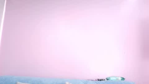 hiyakasudere_ online show from 10/27/25, 06:45