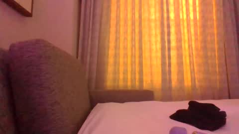 hknox714 online show from 11/14/25, 07:18