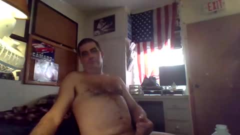 Snapshot of hoglegg99384194 chatting on 01/10/25, 01:21 hoglegg99384194 online show from 01/10/25, 01:21