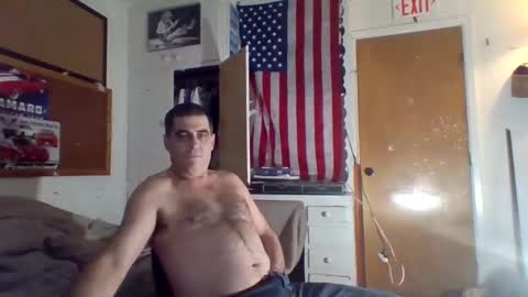 Snapshot of hoglegg99384194 chatting on 01/12/25, 10:33 hoglegg99384194 online show from 01/12/25, 10:33