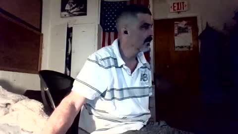 Snapshot of hoglegg99384194 chatting on 09/10/25, 08:47 hoglegg99384194 online show from 09/10/25, 08:47