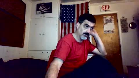 Snapshot of hoglegg99384194 chatting on 10/08/25, 10:35 hoglegg99384194 online show from 10/08/25, 10:35