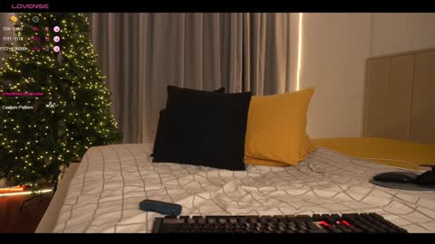 julia online show from 01/07/25, 06:14