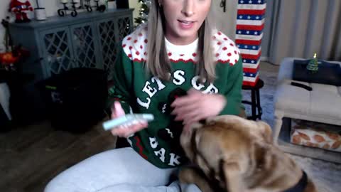 Holi Hurricane online show from 12/07/24, 04:31