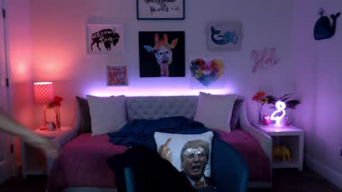 Holi Hurricane online show from 03/04/25, 04:27