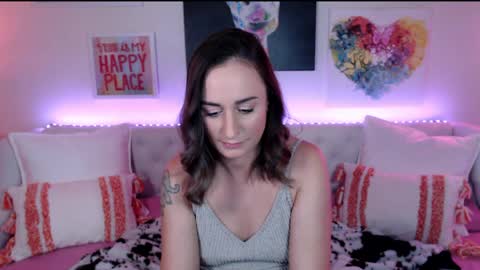 Holi Hurricane online show from 04/05/26, 03:36