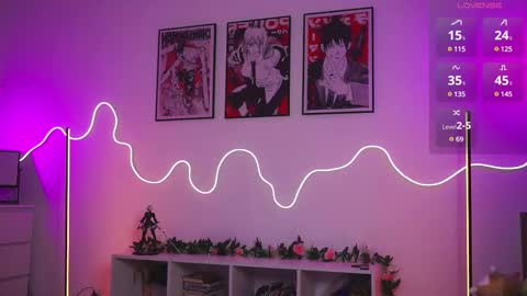 Holli online show from 02/11/25, 08:10