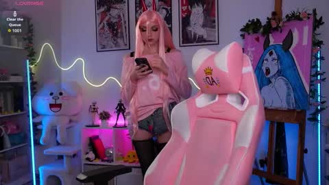 Holli online show from 09/12/25, 05:57