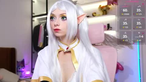 Snapshot of holliwould_ chatting on 06/07/26, 12:09 Holli online show from 06/07/26, 12:09