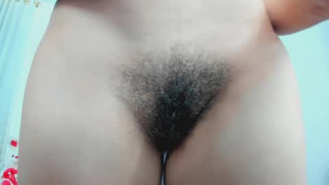 Snapshot of holly0550 chatting on 02/14/25, 05:46 holly... online show from 02/14/25, 05:46