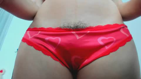 Snapshot of holly0550 chatting on 02/27/25, 03:37 holly... online show from 02/27/25, 03:37