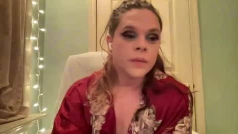 Hollys Drive threw Side Of CB. online show from 12/15/24, 11:53