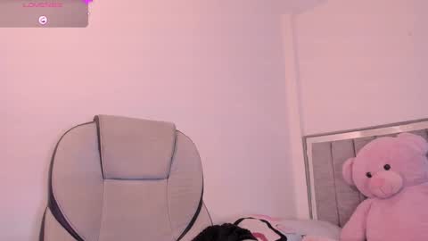 holly_16 online show from 03/17/26, 01:10