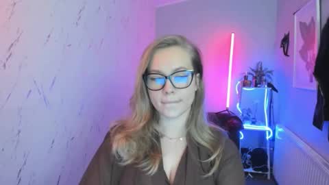 Holly online show from 10/30/25, 06:52