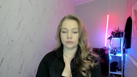 Holly online show from 01/12/26, 09:09