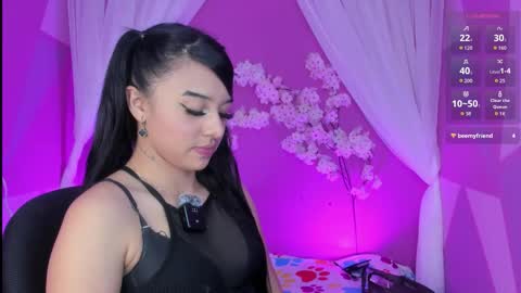 Holly  online show from 09/13/25, 04:01