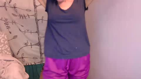 holly_bourbon online show from 09/17/25, 01:29